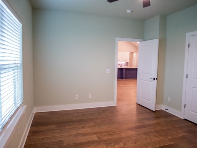 2128 S Magnificent Loop, Fayetteville, AR 72701