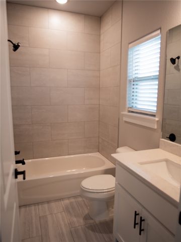 2128 S Magnificent Loop, Fayetteville, AR 72701