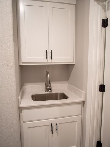 2128 S Magnificent Loop, Fayetteville, AR 72701