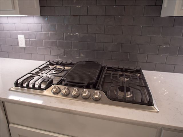 2128 S Magnificent Loop, Fayetteville, AR 72701