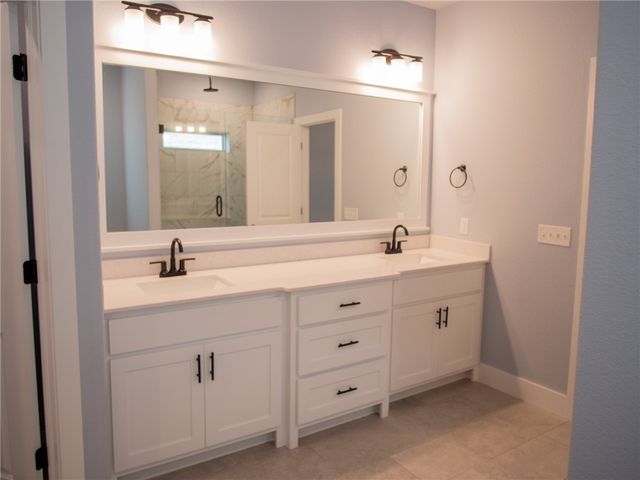 2128 S Magnificent Loop, Fayetteville, AR 72701