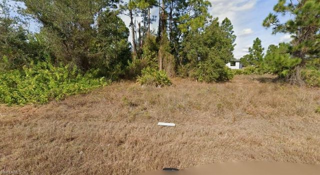 3006 5th ST SW, Lehigh Acres, FL 33976