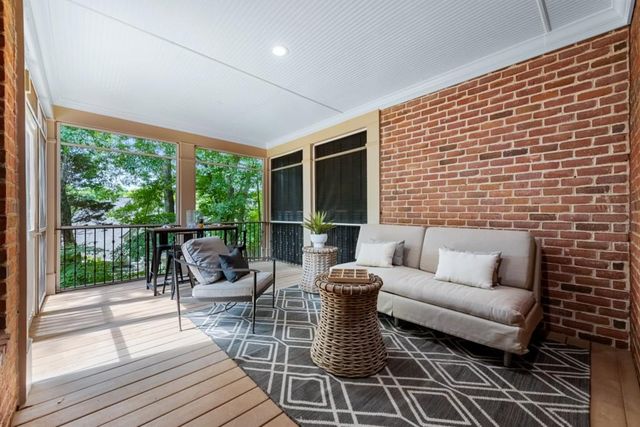 250 Enclave, Atlanta, GA 30342