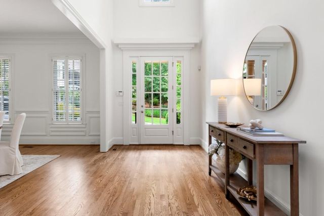 250 Enclave, Atlanta, GA 30342