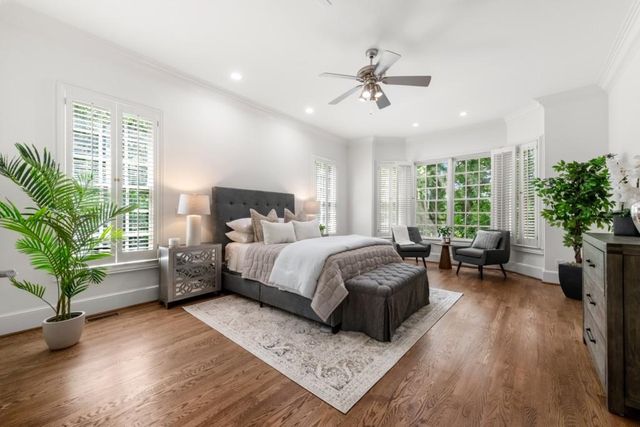 250 Enclave, Atlanta, GA 30342
