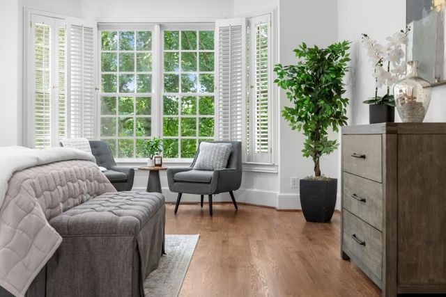250 Enclave, Atlanta, GA 30342