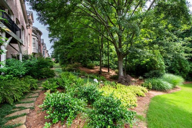 250 Enclave, Atlanta, GA 30342