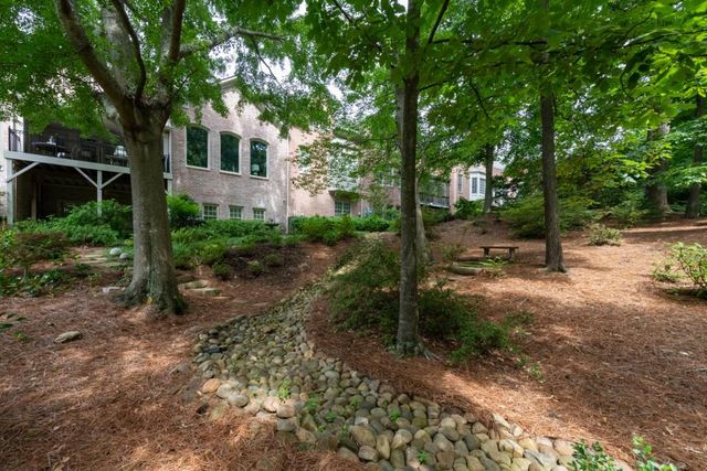250 Enclave, Atlanta, GA 30342