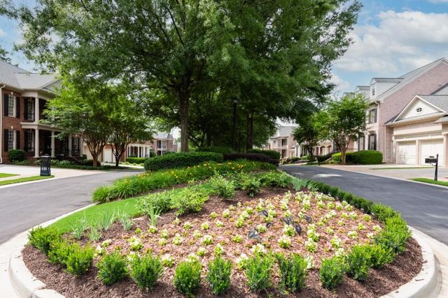 250 Enclave, Atlanta, GA 30342