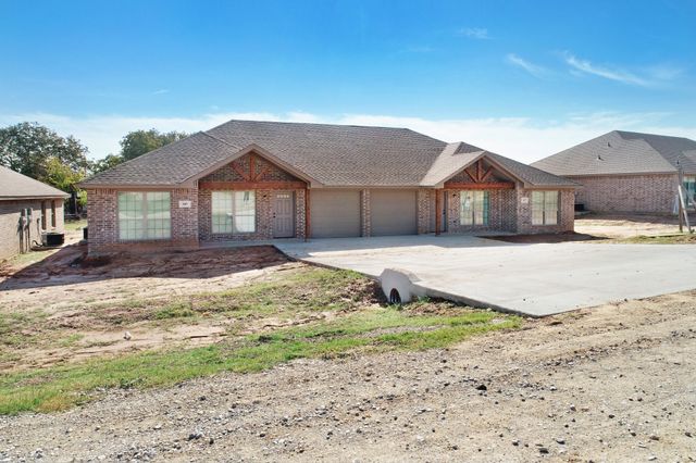 101 Lone Star Road, Poolville, TX 76487