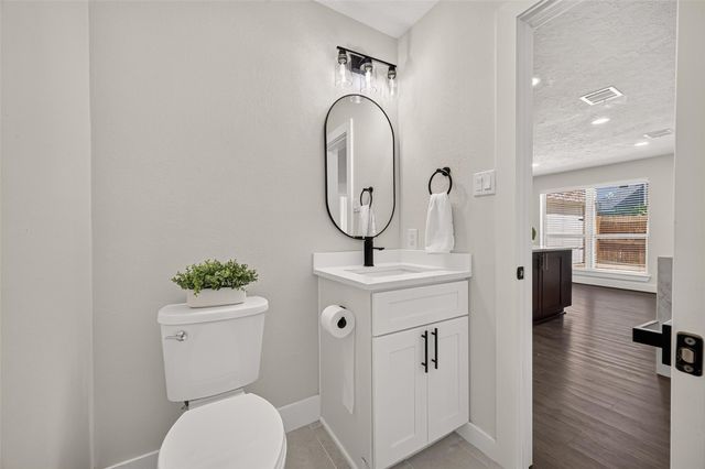 1018 Sherfield Ridge Drive, Katy, TX 77450
