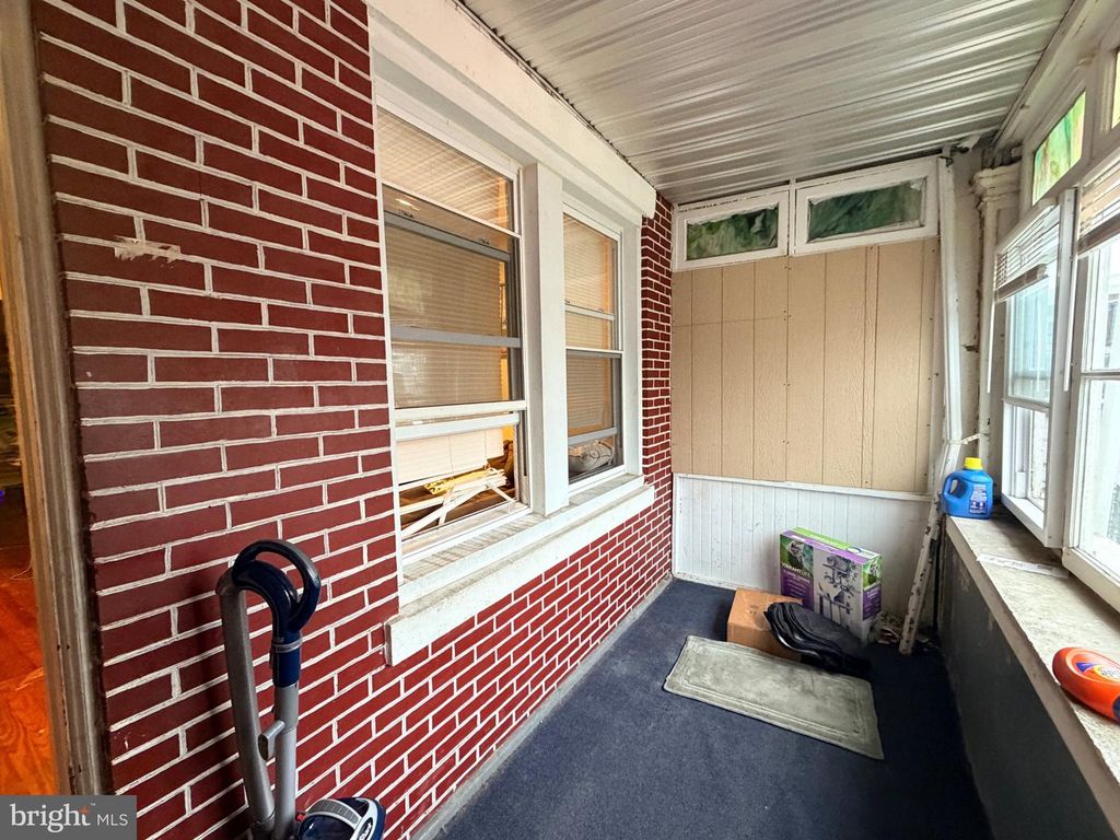 264 W SHELDON ST, PHILADELPHIA, PA 19120 — photo 2