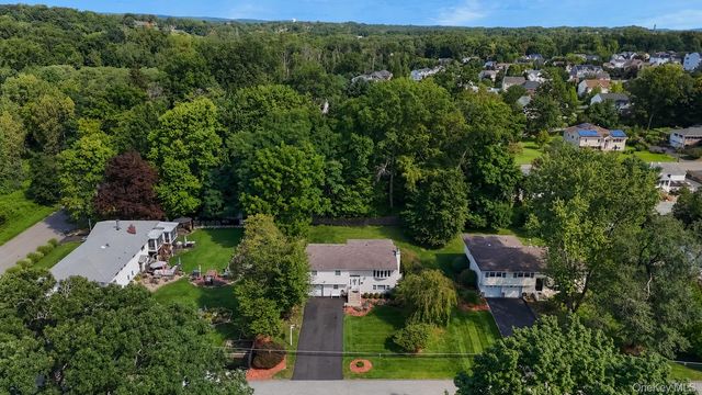 27 Will Rogers Lane, Nanuet, NY 10954
