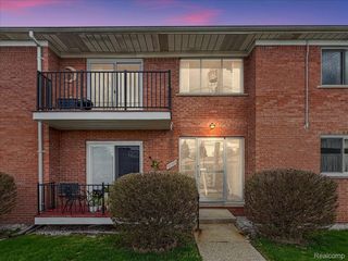 32095 Beaconsfield Street 29, Roseville, MI 48066