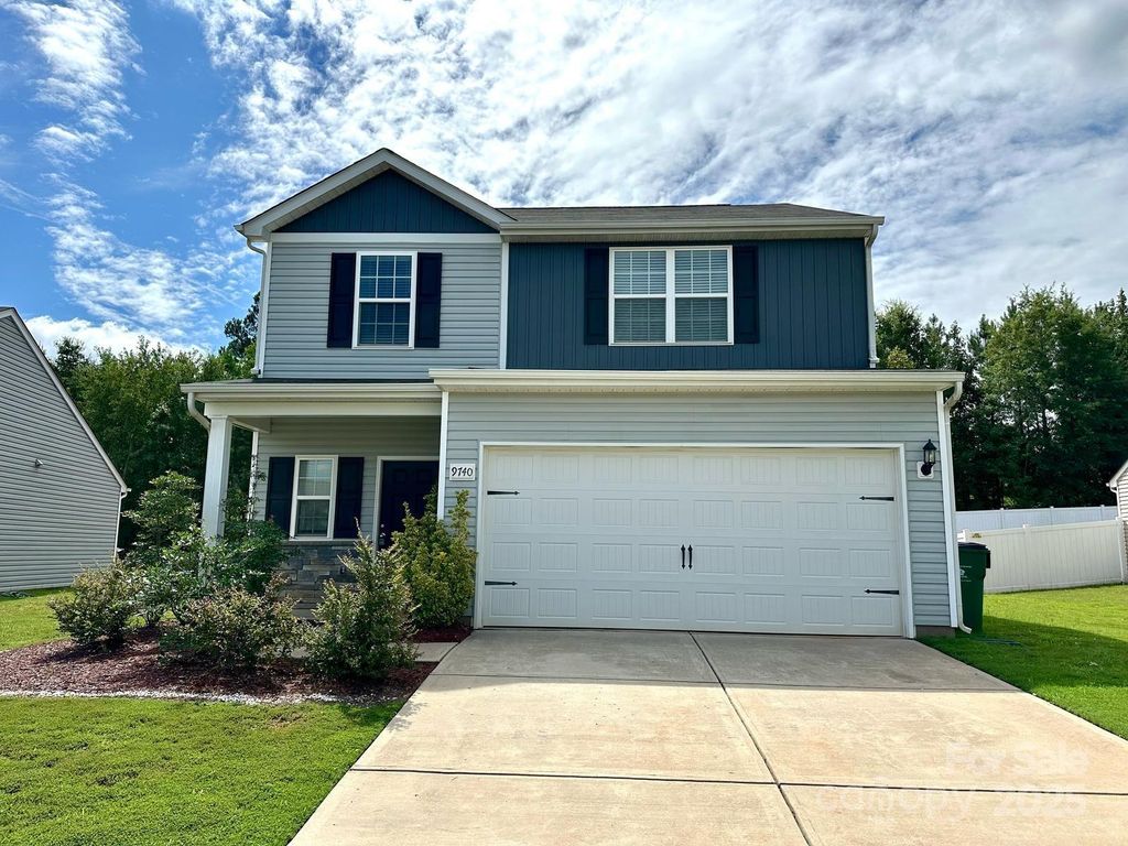 9740 Weikert Place, Charlotte, NC 28215