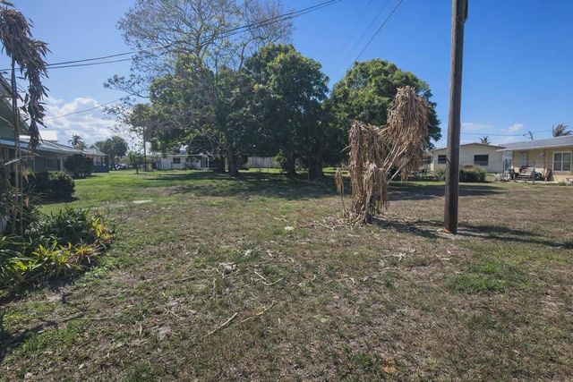 218 Olive Avenue, Port St. Lucie, FL 34952