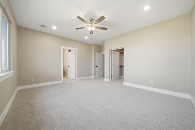 1602 S Dove Place, Goddard, KS 67052
