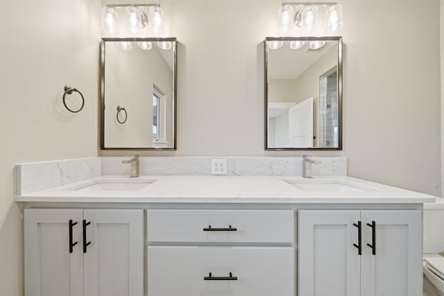 1602 S Dove Place, Goddard, KS 67052