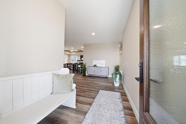 1602 S Dove Place, Goddard, KS 67052