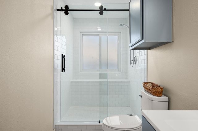 909 Clearwater TRL, Round Rock, TX 78664