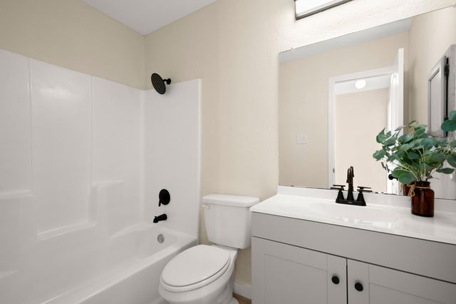 909 Clearwater TRL, Round Rock, TX 78664