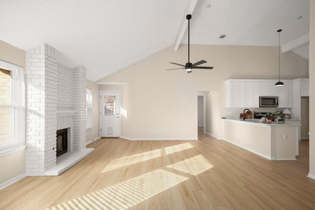 909 Clearwater TRL, Round Rock, TX 78664