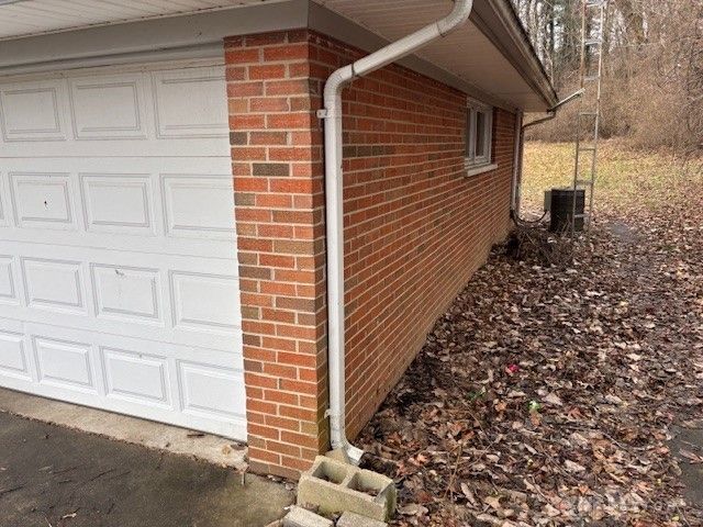 2743 Ironwood Drive, Springfield, OH 45504