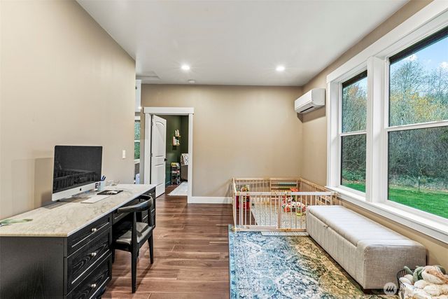 900 George Taylor Road, Silverlake, WA 98645