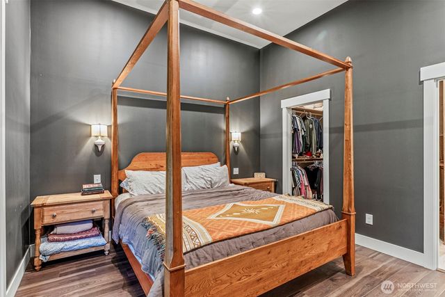 900 George Taylor Road, Silverlake, WA 98645