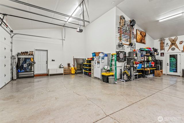 900 George Taylor Road, Silverlake, WA 98645