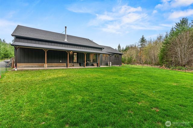 900 George Taylor Road, Silverlake, WA 98645