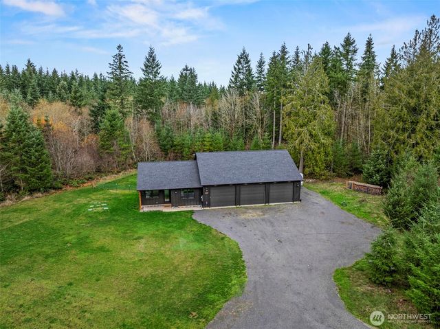 900 George Taylor Road, Silverlake, WA 98645