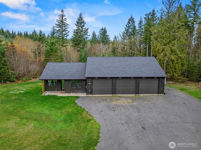 900 George Taylor Road, Silverlake, WA 98645