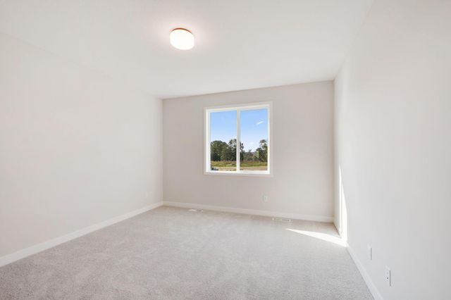 1264 Compton Avenue, River Falls, WI 54022