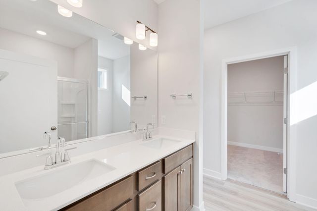 1264 Compton Avenue, River Falls, WI 54022