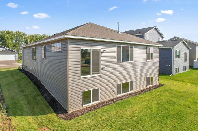 1264 Compton Avenue, River Falls, WI 54022