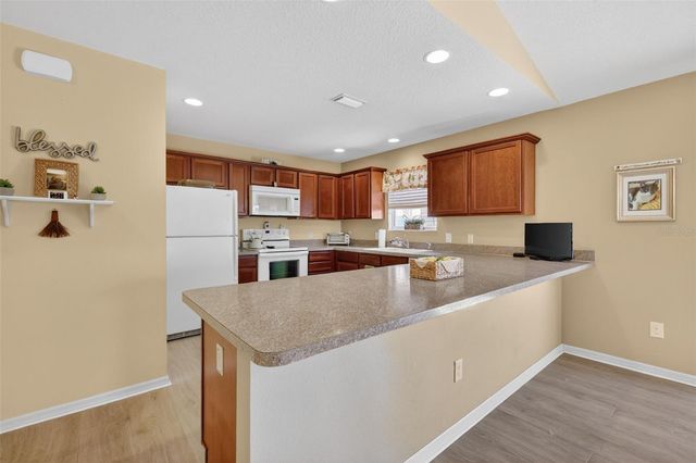 2448 RAVENWOOD LANE, The Villages, FL 32162