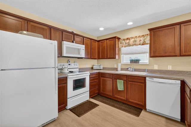 2448 RAVENWOOD LANE, The Villages, FL 32162