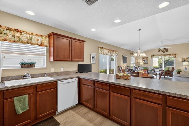 2448 RAVENWOOD LANE, The Villages, FL 32162