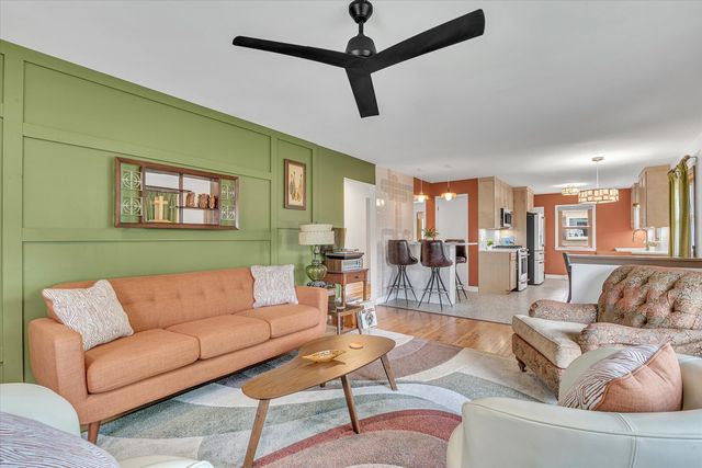 2115 W 34th Street, Davenport, IA 52806