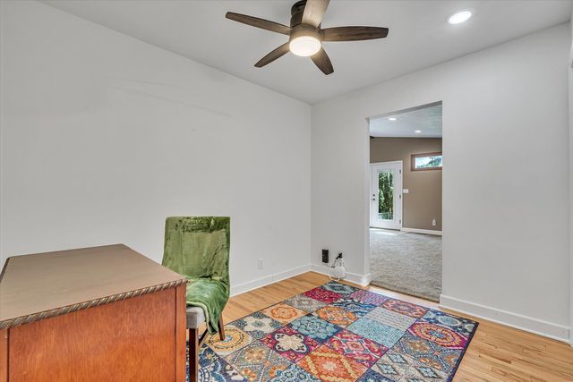2115 W 34th Street, Davenport, IA 52806