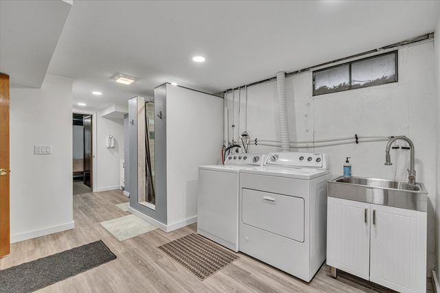 2115 W 34th Street, Davenport, IA 52806