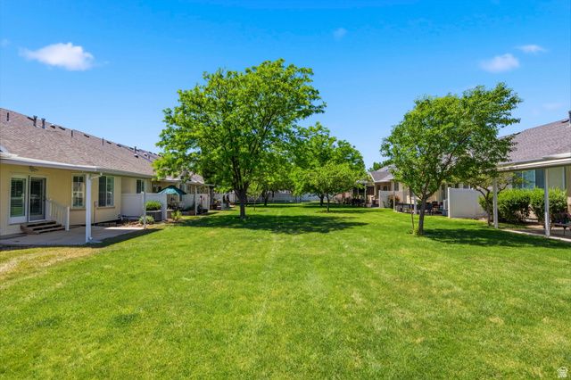 1092 W TITHING HILL PL, Riverton, UT 84065