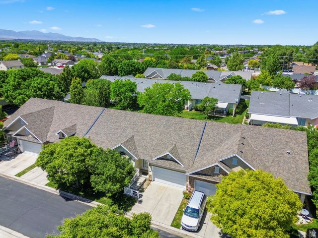 1092 W TITHING HILL PL, Riverton, UT 84065