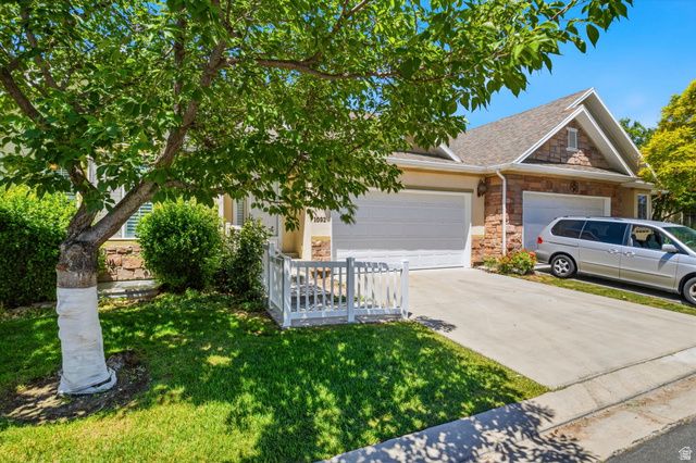 1092 W TITHING HILL PL, Riverton, UT 84065