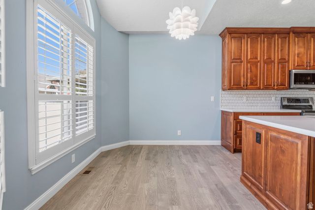 1092 W TITHING HILL PL, Riverton, UT 84065
