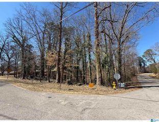 310 PORTERCREST ROAD, Graysville, AL 35073