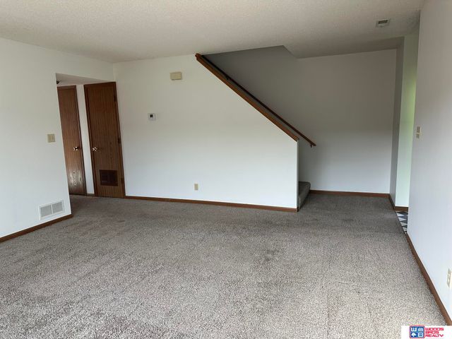 1701 Granada Lane, Lincoln, NE 68528