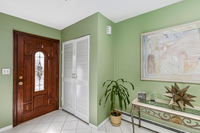 61 Hurtin Boulevard, Smithtown, NY 11787