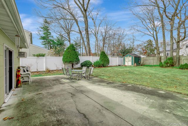 61 Hurtin Boulevard, Smithtown, NY 11787